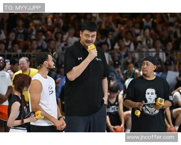 姚明篮球生涯精彩瞬间剪辑回顾,重温巨人风采与传奇时刻