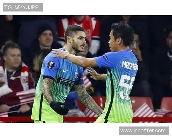 汉达诺维奇帮助球队取得胜利，成为新闻焦点